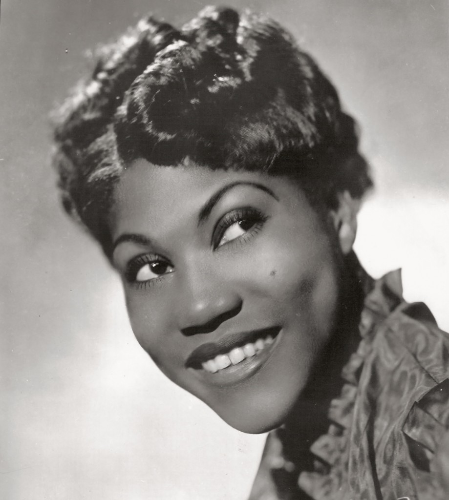 Sister_Rosetta_Tharpe_(1938_publicity_photo_-_headshot)